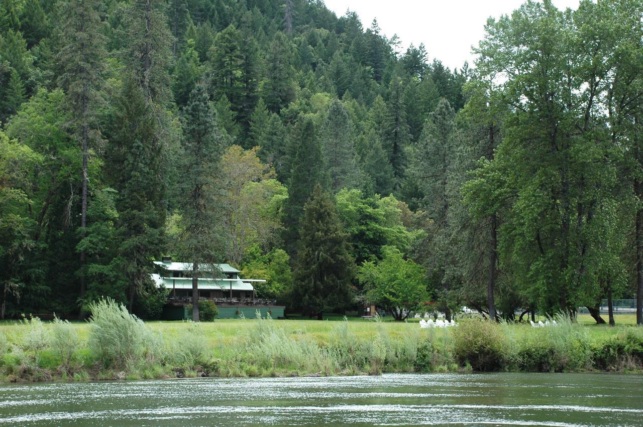 Morrisons Rogue River Lodge Merlin Exteriör bild
