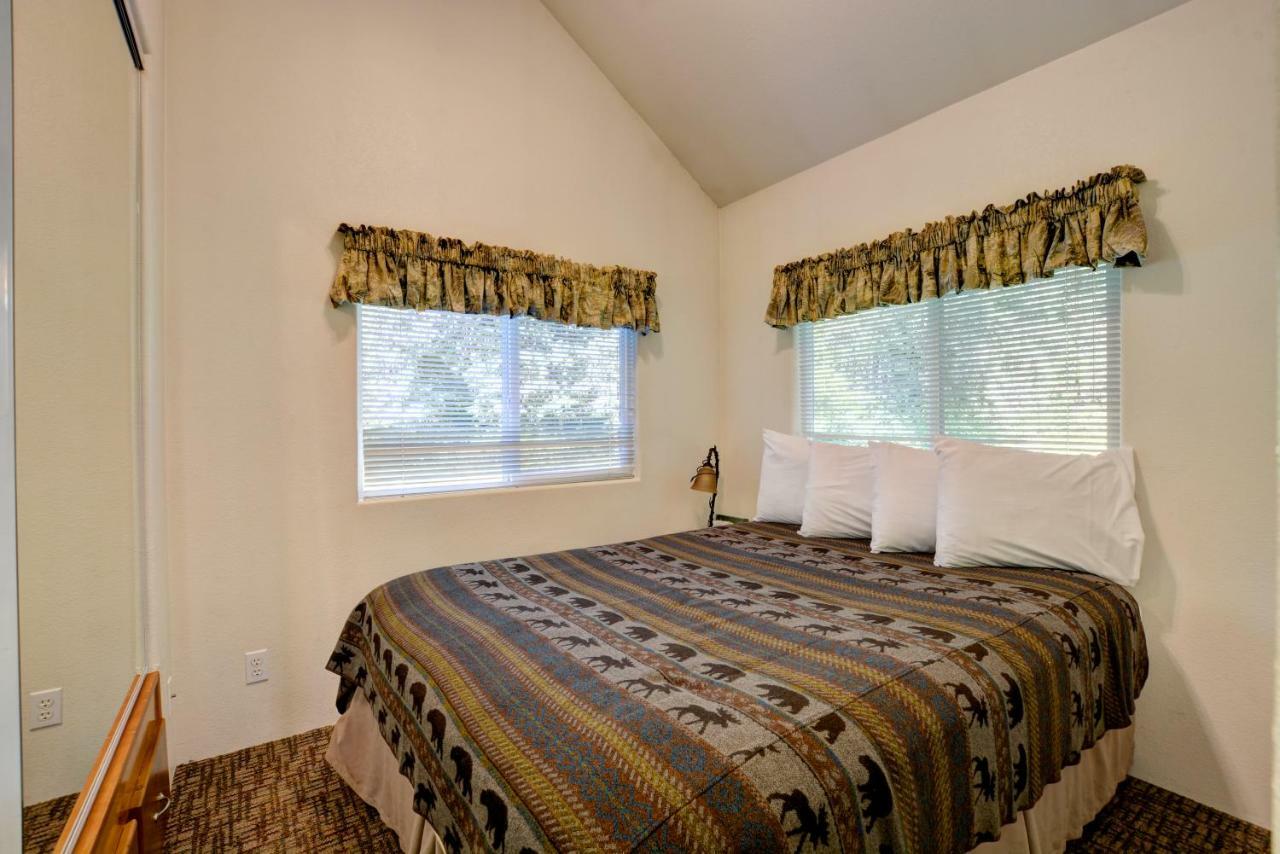 Morrisons Rogue River Lodge Merlin Exteriör bild